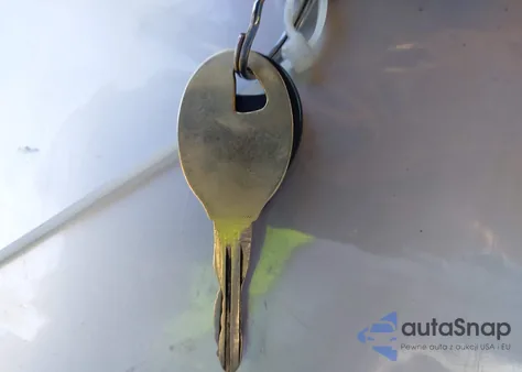 1993 Nissan Sentra E/Xe/Se z USA, uszkodzony, nr VIN 1N4EB32A8PC701505